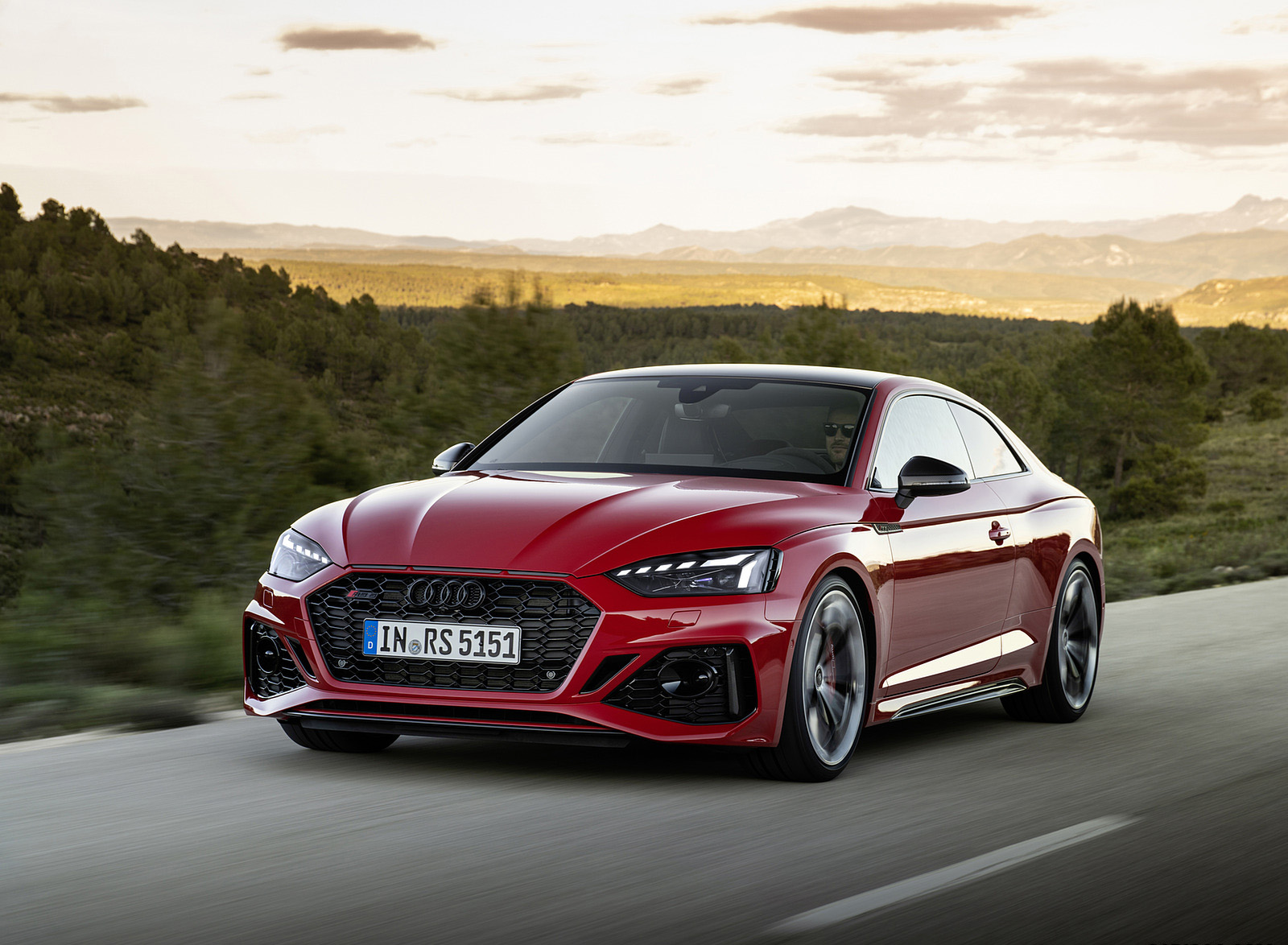 2023 Audi RS 5 Coupé Competition Plus (Color: Tango Red) Front Three-Quarter Wallpapers #13 of 106
