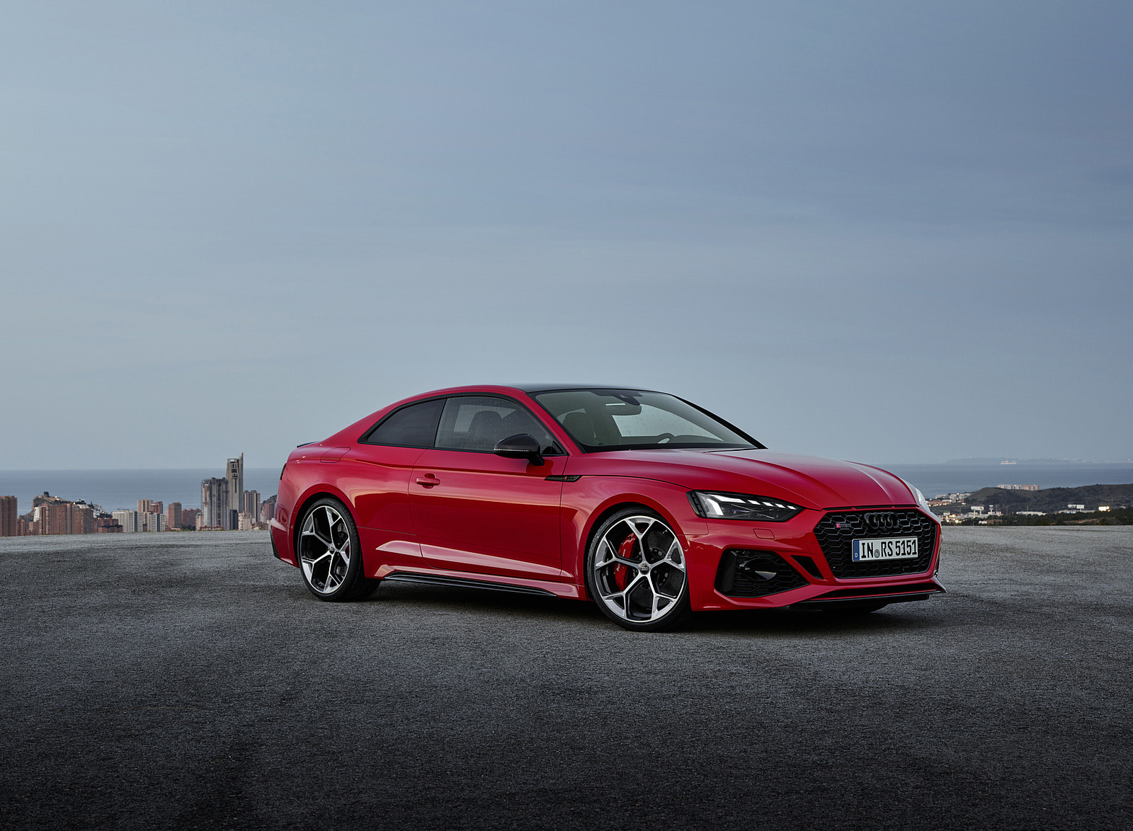 2023 Audi RS 5 Coupé Competition Plus (Color: Tango Red) Front Three-Quarter Wallpapers #29 of 106