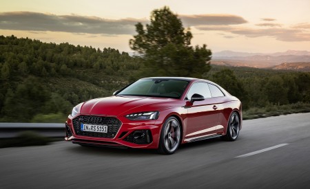 2023 Audi RS 5 Coupé Competition Plus (Color: Tango Red) Front Three-Quarter Wallpapers 450x275 (18)