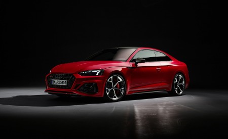 2023 Audi RS 5 Coupé Competition Plus (Color: Tango Red) Front Three-Quarter Wallpapers 450x275 (58)
