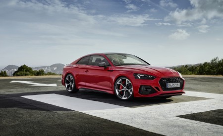 2023 Audi RS 5 Coupé Competition Plus (Color: Tango Red) Front Three-Quarter Wallpapers 450x275 (38)