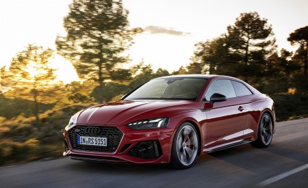 2023 Audi RS 5 Coupé Competition Plus (Color: Tango Red) Front Three-Quarter Wallpapers 450x275 (1)
