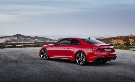 2023 Audi RS 5 Coupé Competition Plus (Color: Tango Red) Rear Three-Quarter Wallpapers 450x275 (30)