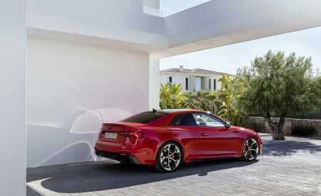 2023 Audi RS 5 Coupé Competition Plus (Color: Tango Red) Rear Three-Quarter Wallpapers 450x275 (43)