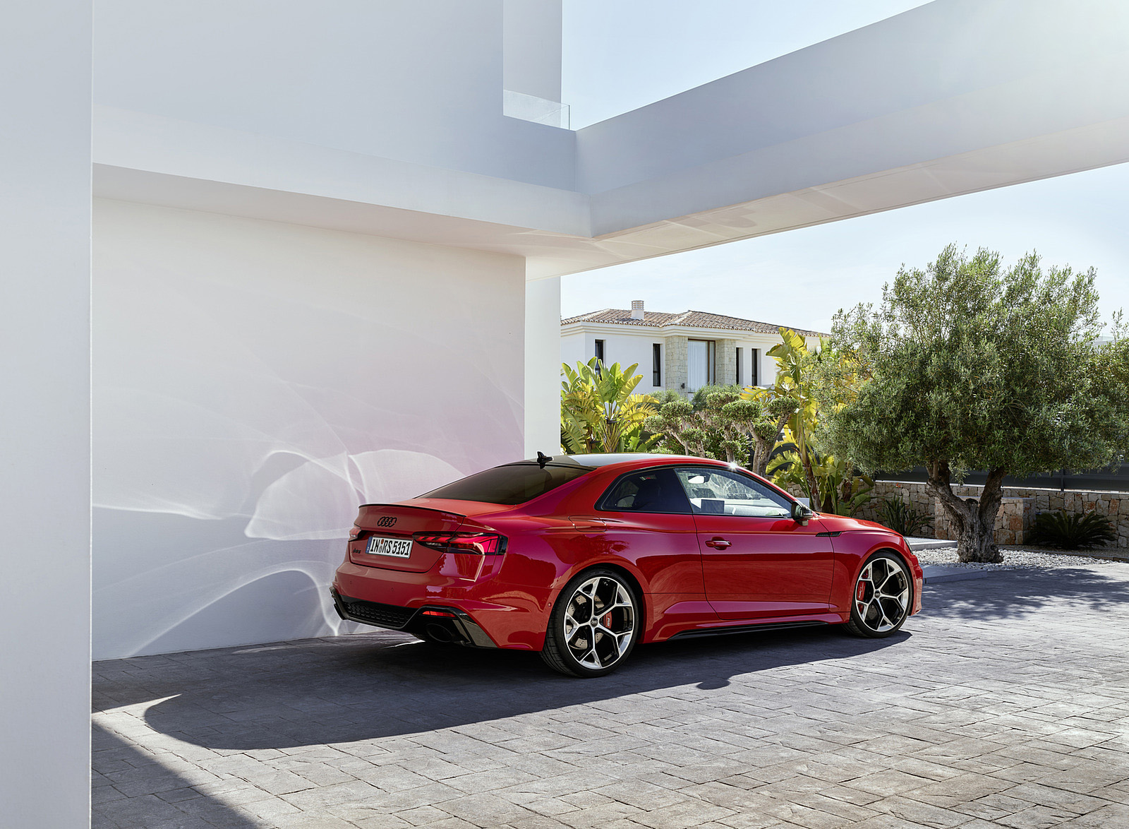 2023 Audi RS 5 Coupé Competition Plus (Color: Tango Red) Rear Three-Quarter Wallpapers #43 of 106