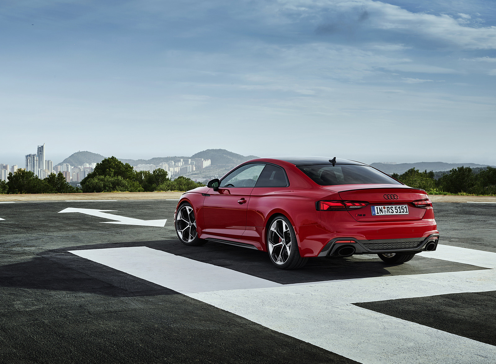 2023 Audi RS 5 Coupé Competition Plus (Color: Tango Red) Rear Three-Quarter Wallpapers #40 of 106