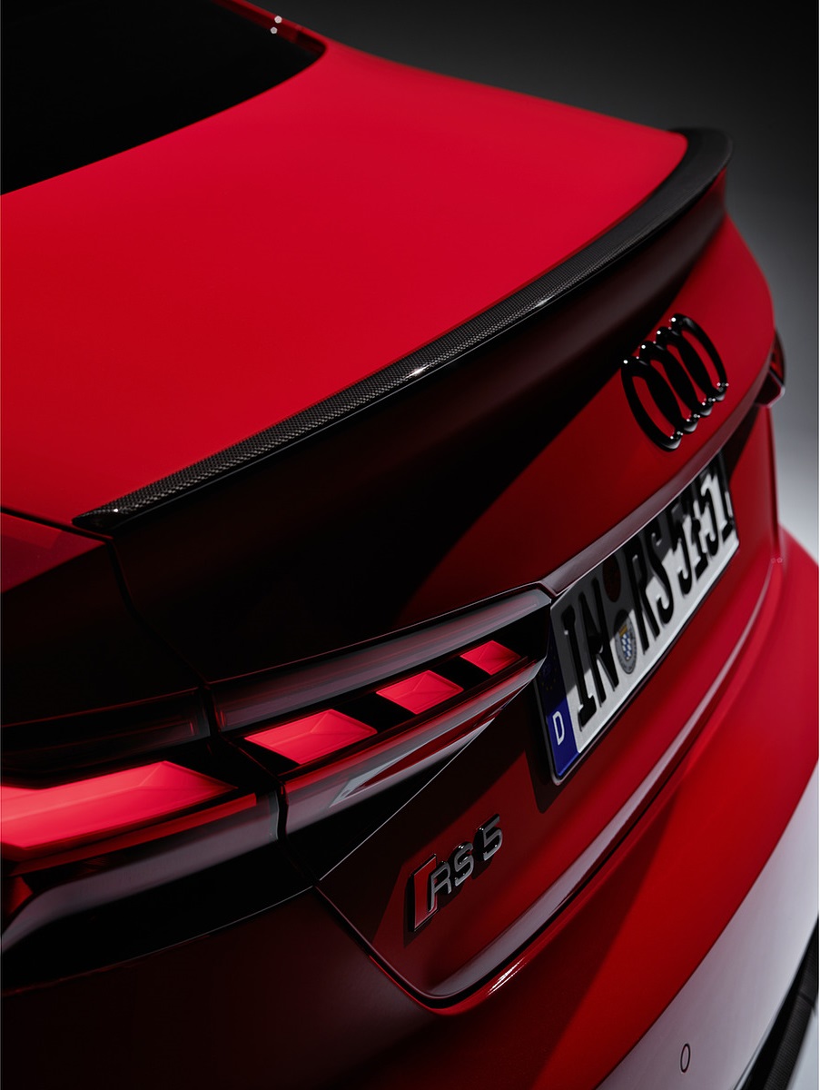 2023 Audi RS 5 Coupé Competition Plus (Color: Tango Red) Spoiler Wallpapers #76 of 106