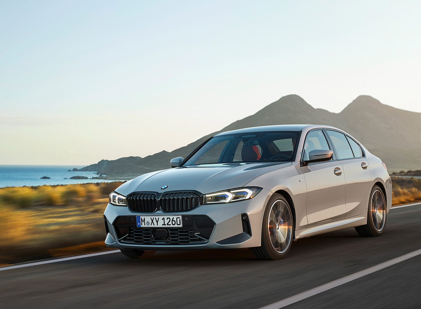 2023 BMW 3 Series Front Three-Quarter Wallpapers (1)