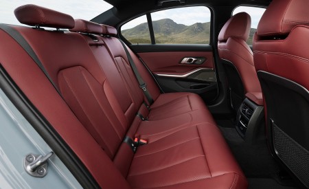2023 BMW 3 Series Interior Rear Seats Wallpapers 450x275 (42)