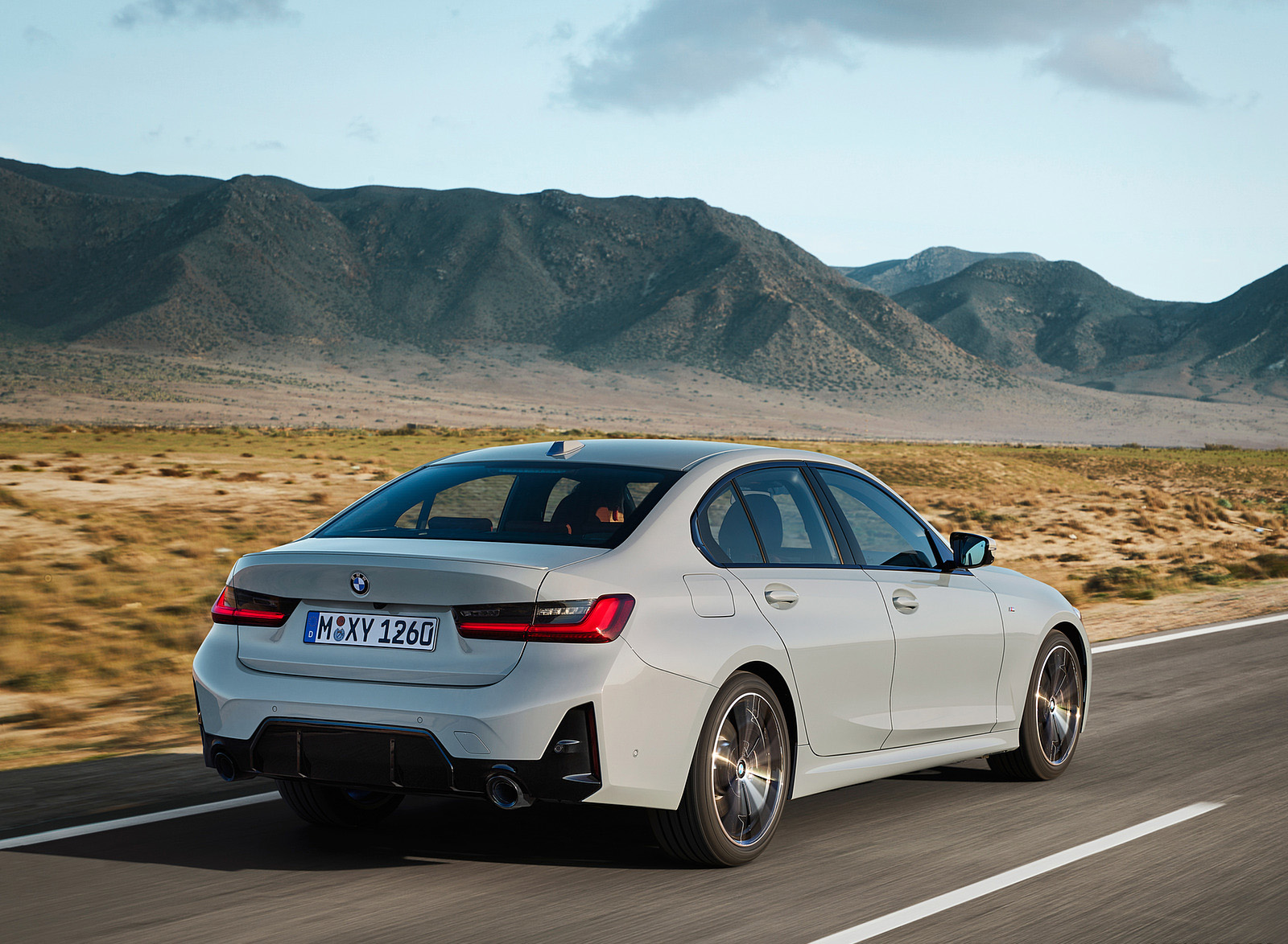 2023 BMW 3 Series Rear Three-Quarter Wallpapers (5)