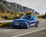 2023 BMW 3 Series Touring Front Three-Quarter Wallpapers 150x120