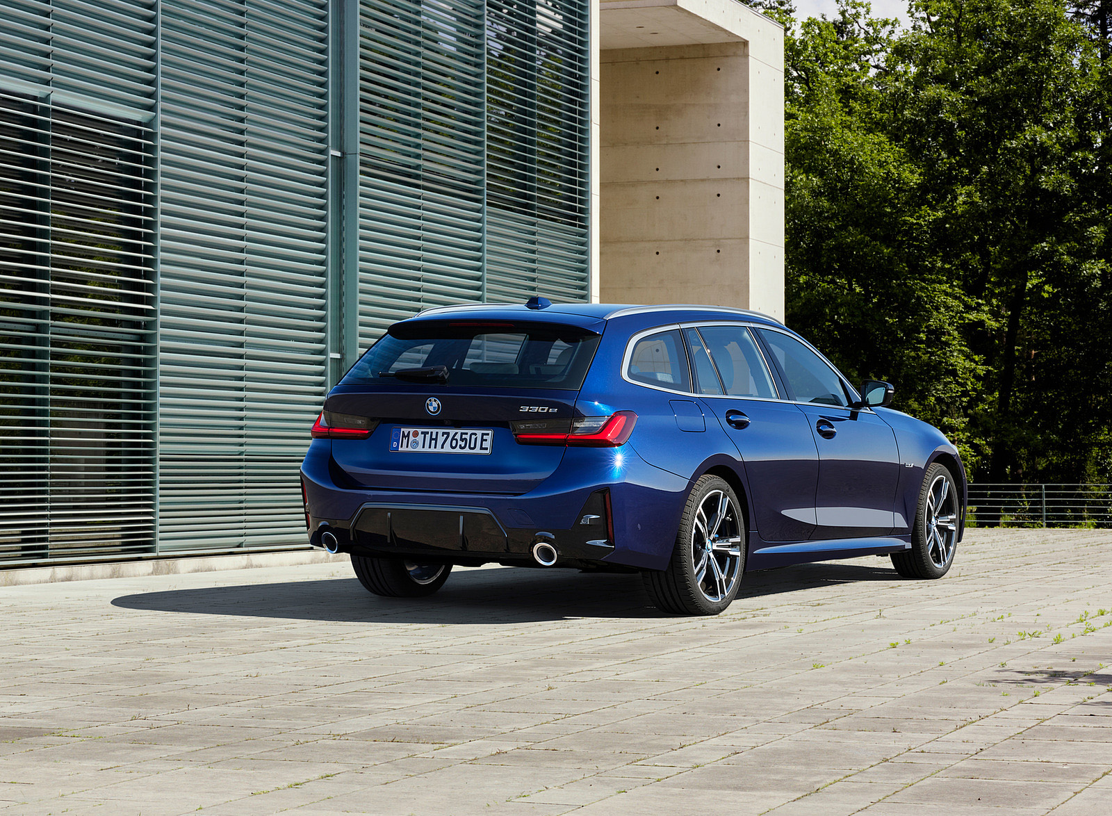 2023 BMW 3 Series Touring Rear Three-Quarter Wallpapers #20 of 38