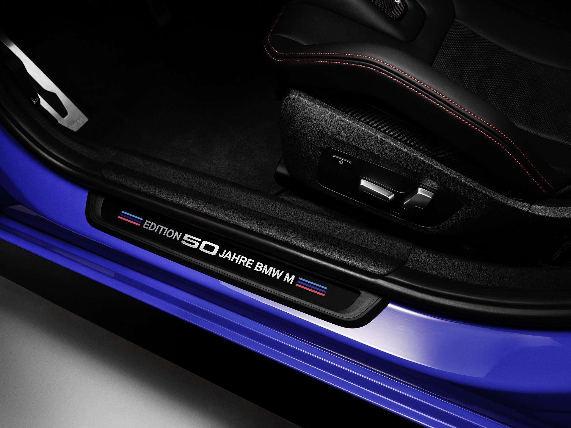 2023 BMW M3 50 Jahre BMW M Door Sill Wallpapers #13 of 20
