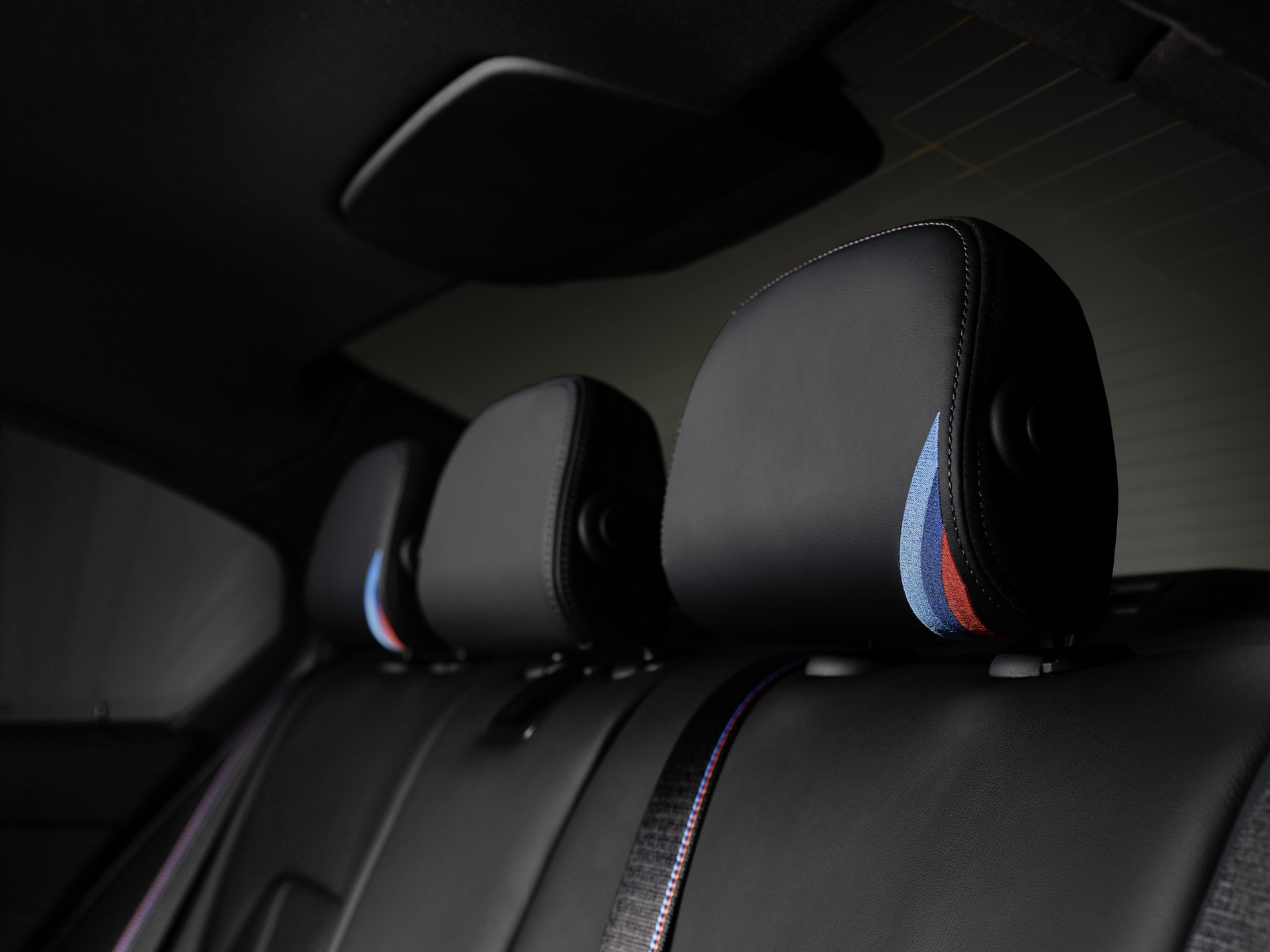 2023 BMW M3 50 Jahre BMW M Interior Rear Seats Wallpapers #19 of 20