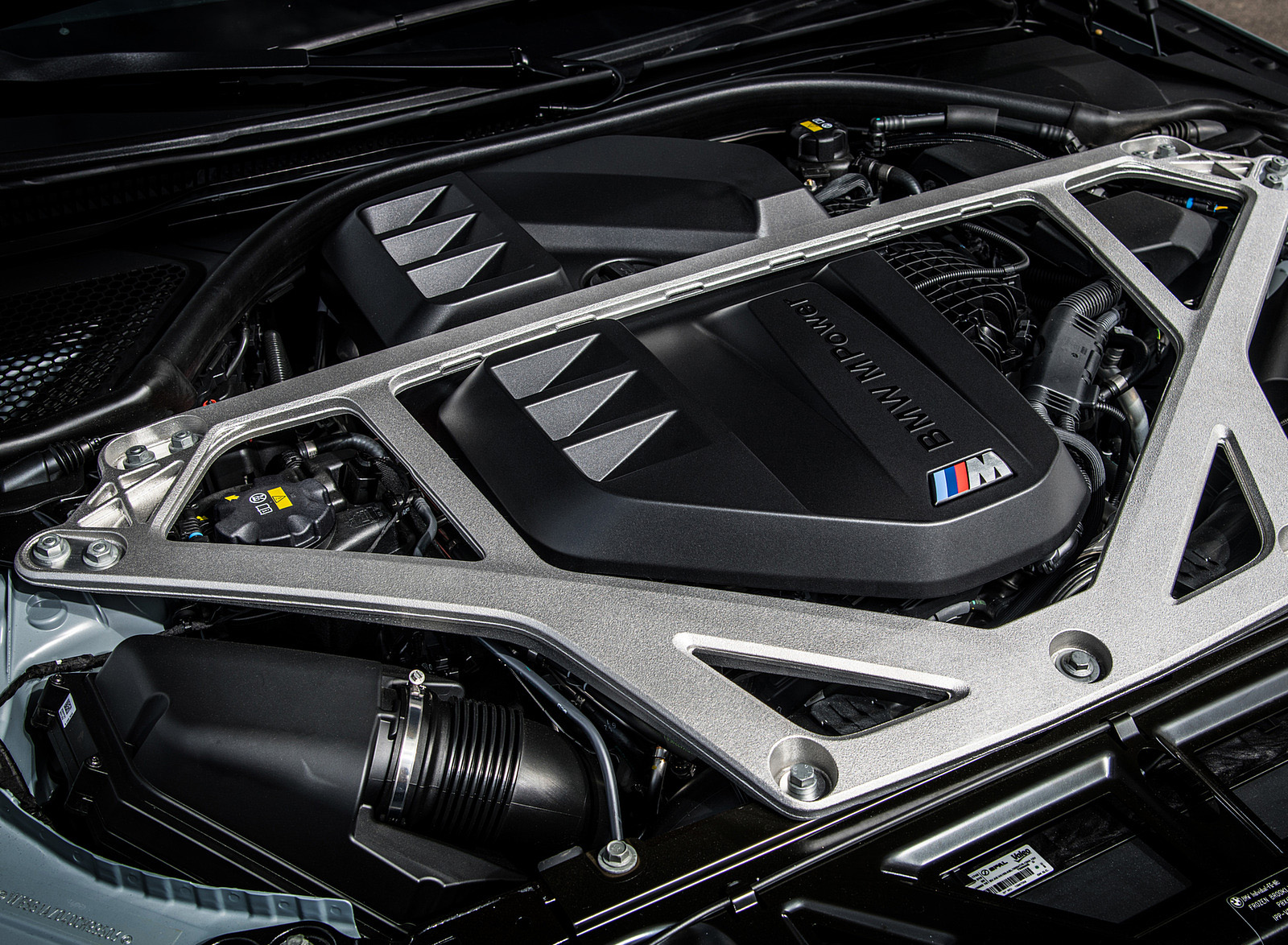 2023 BMW M4 CSL Engine Wallpapers #98 of 139
