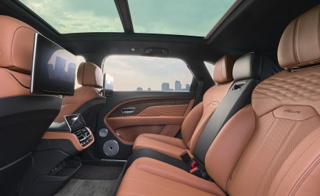 2023 Bentley Bentayga Extended Wheelbase Artistic (Color: Portofino) Interior Rear Seats Wallpapers 450x275 (36)