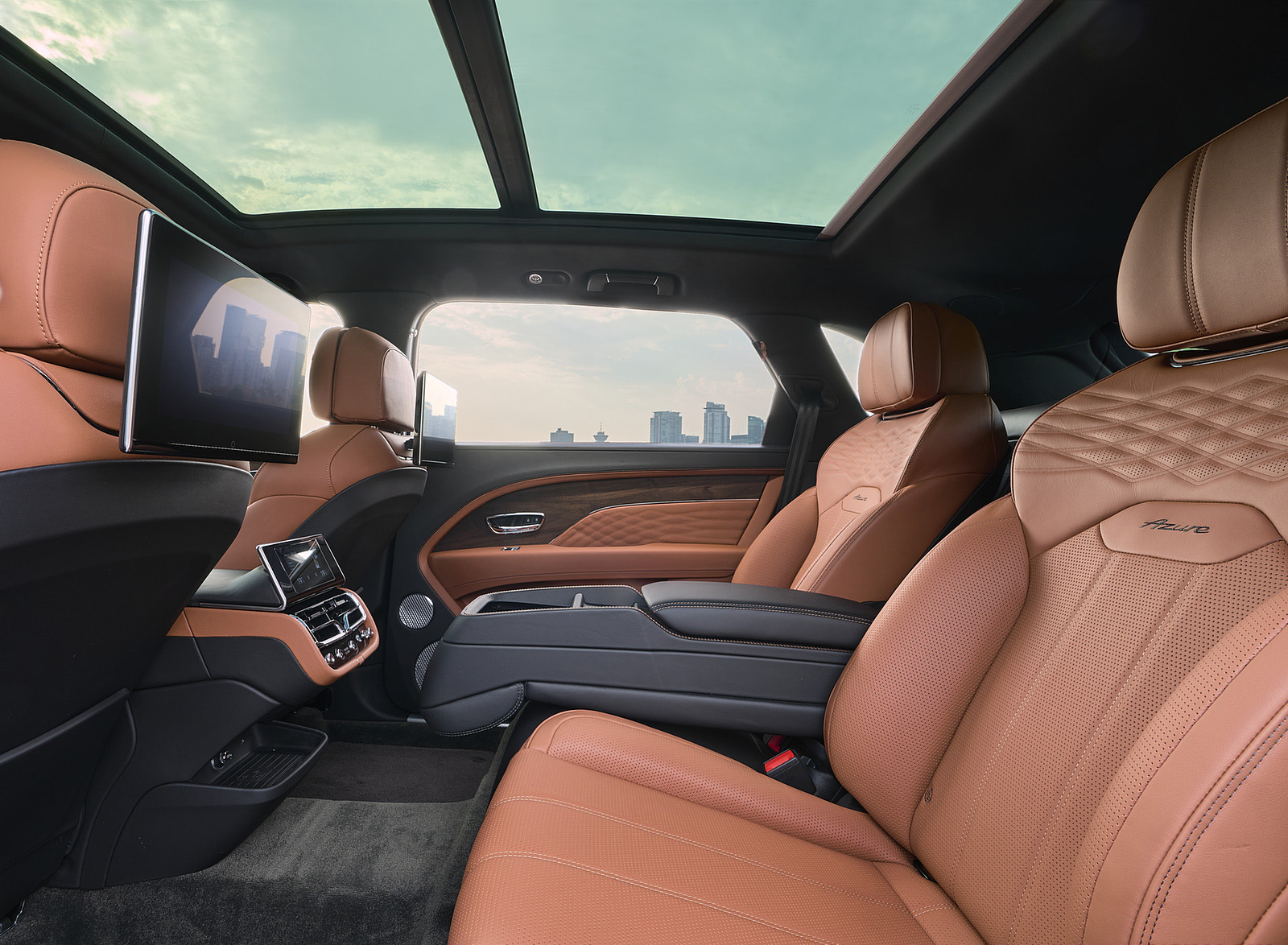 2023 Bentley Bentayga Extended Wheelbase Artistic (Color: Portofino) Interior Rear Seats Wallpapers #37 of 115
