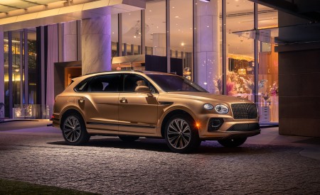 2023 Bentley Bentayga Extended Wheelbase Extroverted (Color: Camel) Front Three-Quarter Wallpapers 450x275 (90)