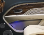 2023 Bentley Bentayga Extended Wheelbase Serene (Color: Cumbrian Green) Interior Detail Wallpapers 150x120