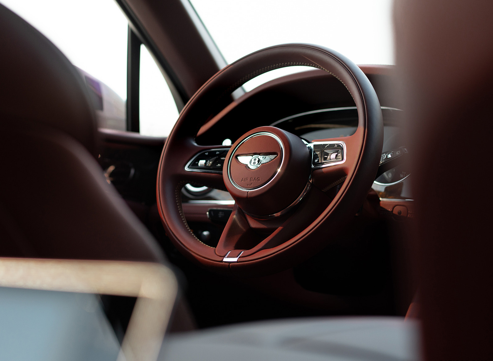 2023 Bentley Bentayga Extended Wheelbase Urban (Color: Dove Grey) Interior Steering Wheel Wallpapers #47 of 115