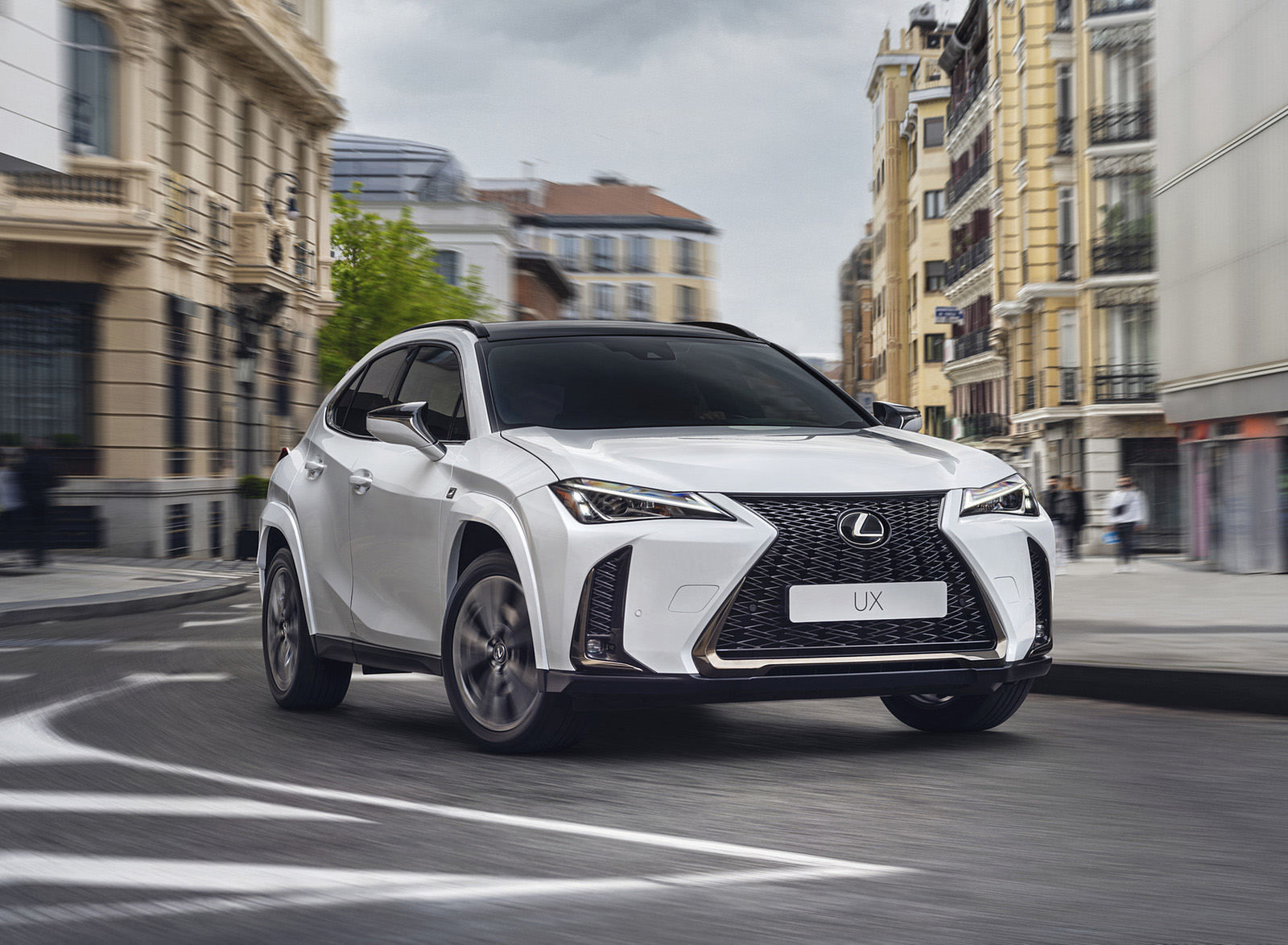 2023 Lexus UX 250h F Sport Front Three-Quarter Wallpapers (3)