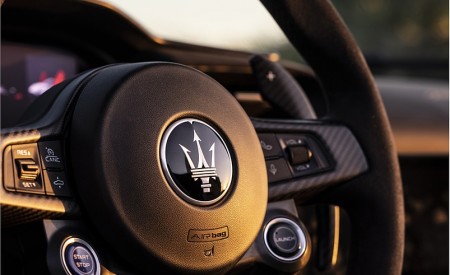 2023 Maserati MC20 Cielo (Color: Acquamarina) Interior Steering Wheel Wallpapers 450x275 (77)