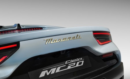 2023 Maserati MC20 Cielo Detail Wallpapers  450x275 (104)