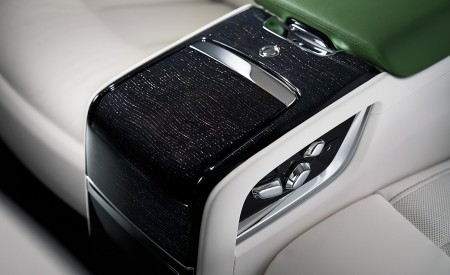 2023 Rolls-Royce Phantom Extended Series II Interior Detail Wallpapers 450x275 (38)