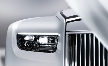 2023 Rolls-Royce Phantom Extended Series II Platino Headlight Wallpapers 450x275 (21)