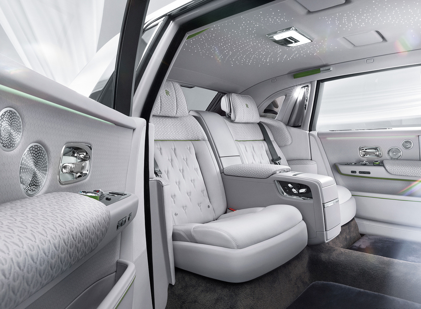 2023 Rolls-Royce Phantom Extended Series II Platino Interior Rear Seats Wallpapers #26 of 38