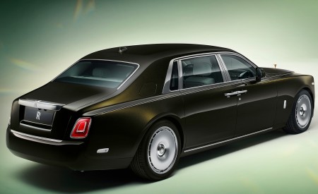 2023 Rolls-Royce Phantom Extended Series II Rear Three-Quarter Wallpapers 450x275 (28)