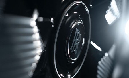 2023 Rolls-Royce Phantom Series II Wheel Wallpapers 450x275 (9)