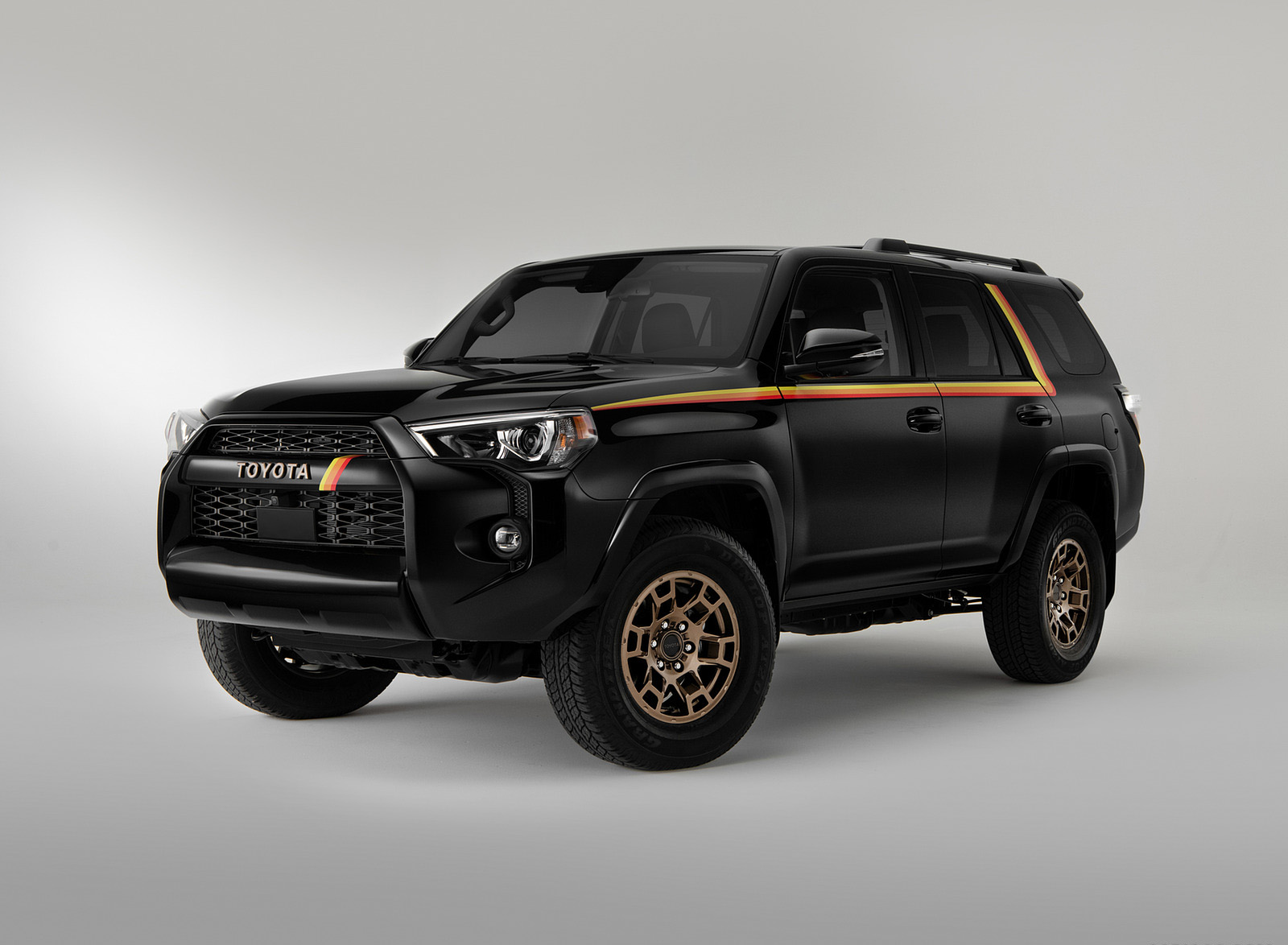 2023 Toyota 4Runner 40th Anniversary Front Three-Quarter Wallpapers #1 of 10