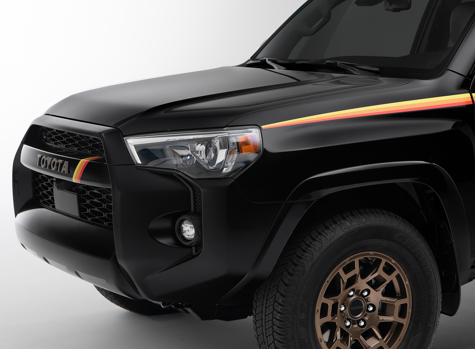 2023 Toyota 4Runner 40th Anniversary Wheel Wallpapers (4)