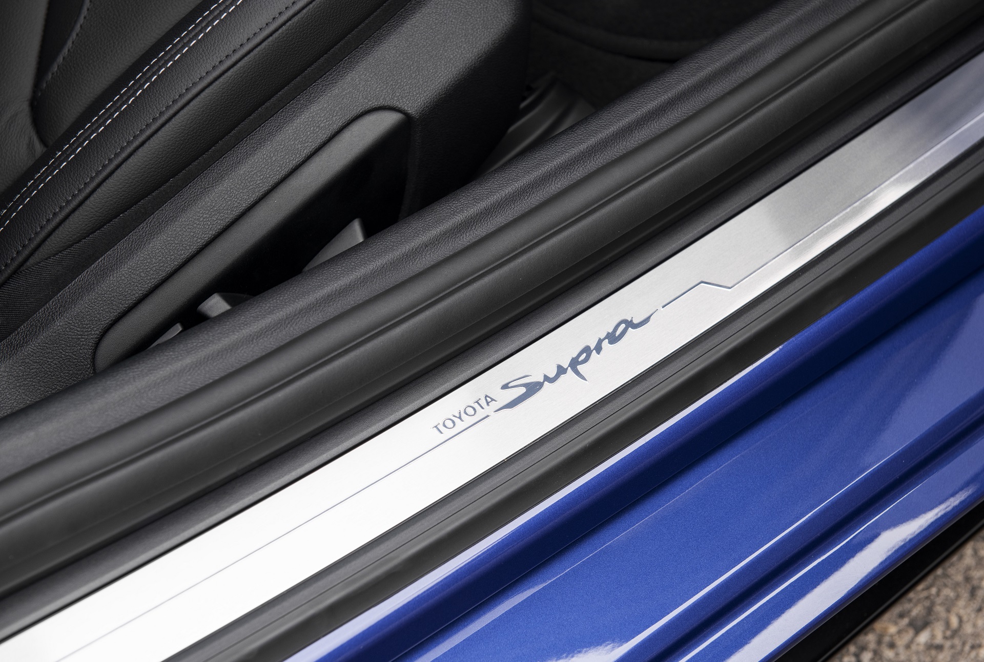 2023 Toyota GR Supra 3.0 Premium MT (Color: Stratosphere Blue) Door Sill Wallpapers #41 of 76