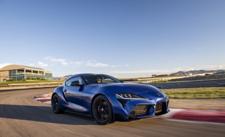 2023 Toyota GR Supra 3.0 Premium MT (Color: Stratosphere Blue) Front Three-Quarter Wallpapers 450x275 (7)