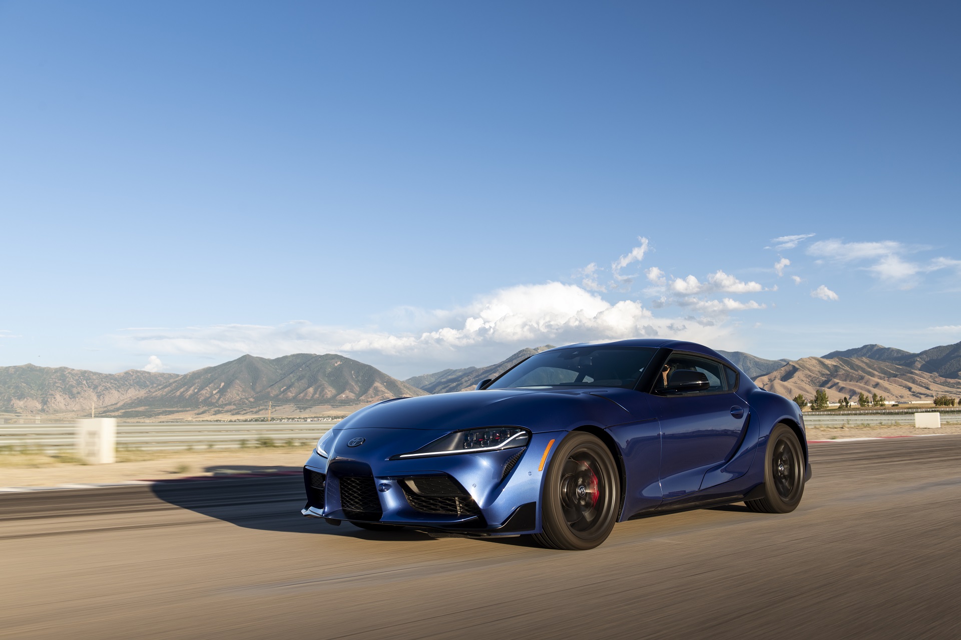 2023 Toyota GR Supra 3.0 Premium MT (Color: Stratosphere Blue) Front Three-Quarter Wallpapers #2 of 76