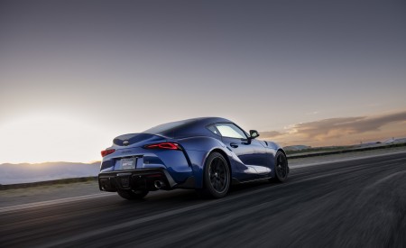 2023 Toyota GR Supra 3.0 Premium MT (Color: Stratosphere Blue) Rear Three-Quarter Wallpapers 450x275 (17)