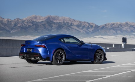 2023 Toyota GR Supra 3.0 Premium MT (Color: Stratosphere Blue) Rear Three-Quarter Wallpapers 450x275 (30)