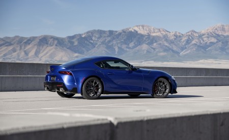 2023 Toyota GR Supra 3.0 Premium MT (Color: Stratosphere Blue) Rear Three-Quarter Wallpapers 450x275 (31)