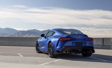 2023 Toyota GR Supra 3.0 Premium MT (Color: Stratosphere Blue) Rear Wallpapers 450x275 (32)