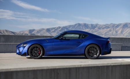 2023 Toyota GR Supra 3.0 Premium MT (Color: Stratosphere Blue) Side Wallpapers 450x275 (34)