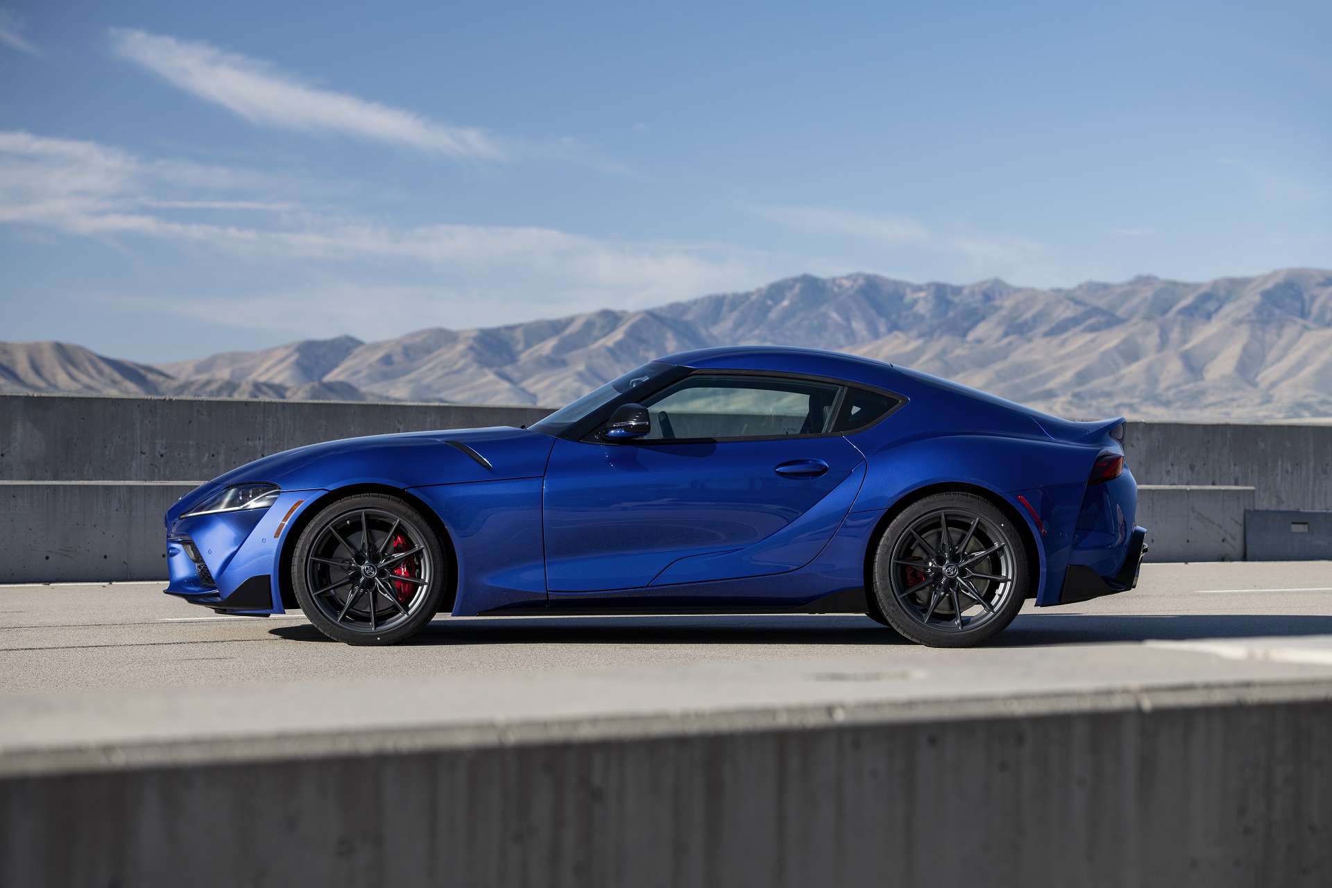 2023 Toyota GR Supra 3.0 Premium MT (Color: Stratosphere Blue) Side Wallpapers #34 of 76