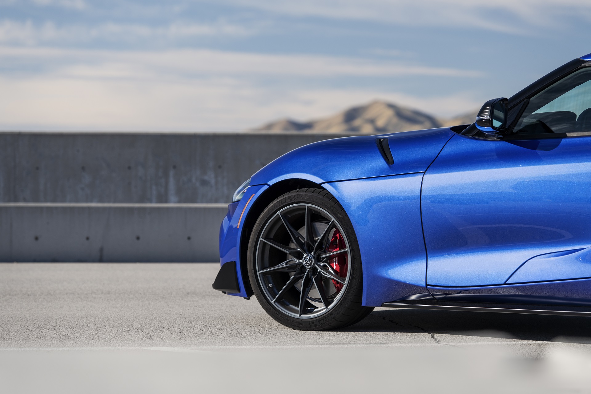 2023 Toyota GR Supra 3.0 Premium MT (Color: Stratosphere Blue) Wheel Wallpapers #36 of 76