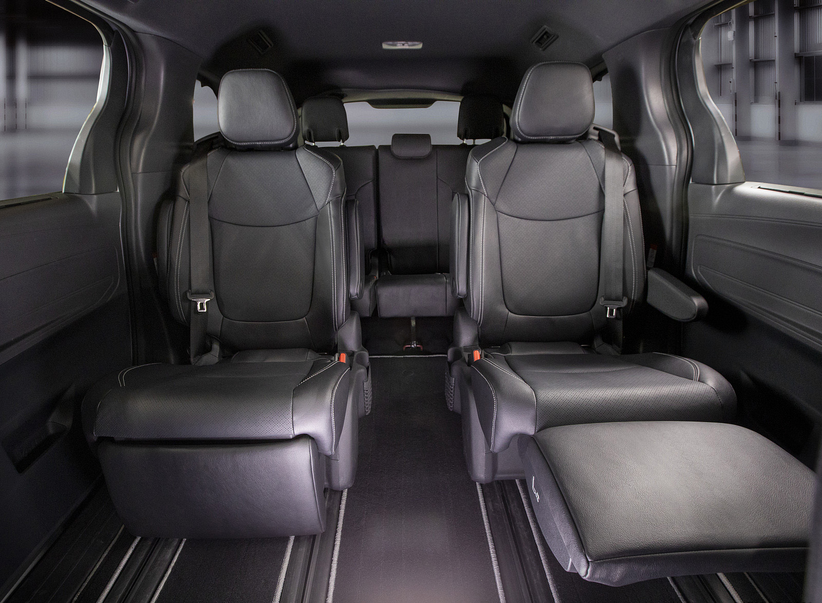 2023 Toyota Sienna 25th Anniversary Interior Seats Wallpapers #21 of 23