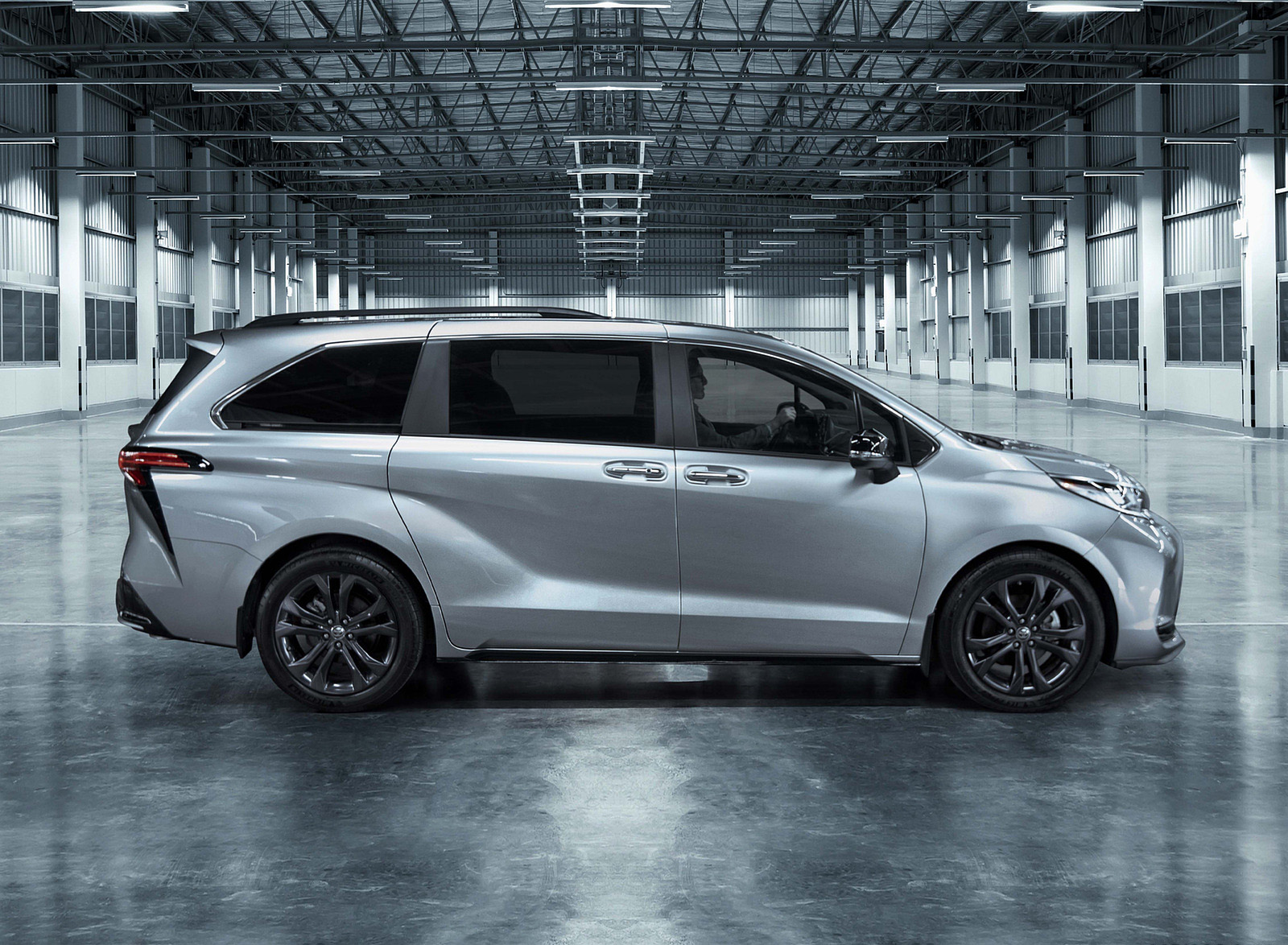 2023 Toyota Sienna 25th Anniversary Side Wallpapers (6)