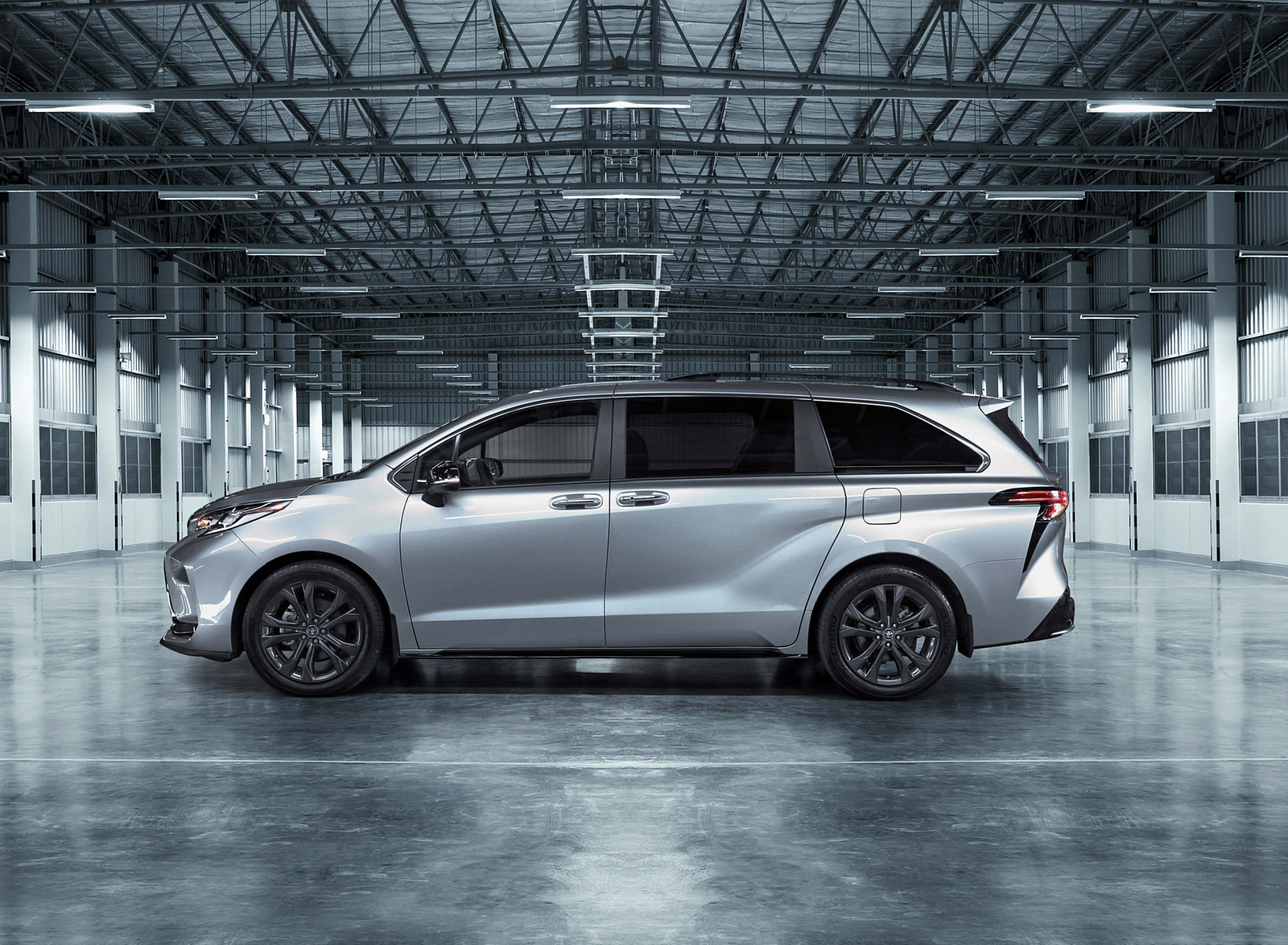 2023 Toyota Sienna 25th Anniversary Side Wallpapers (7)