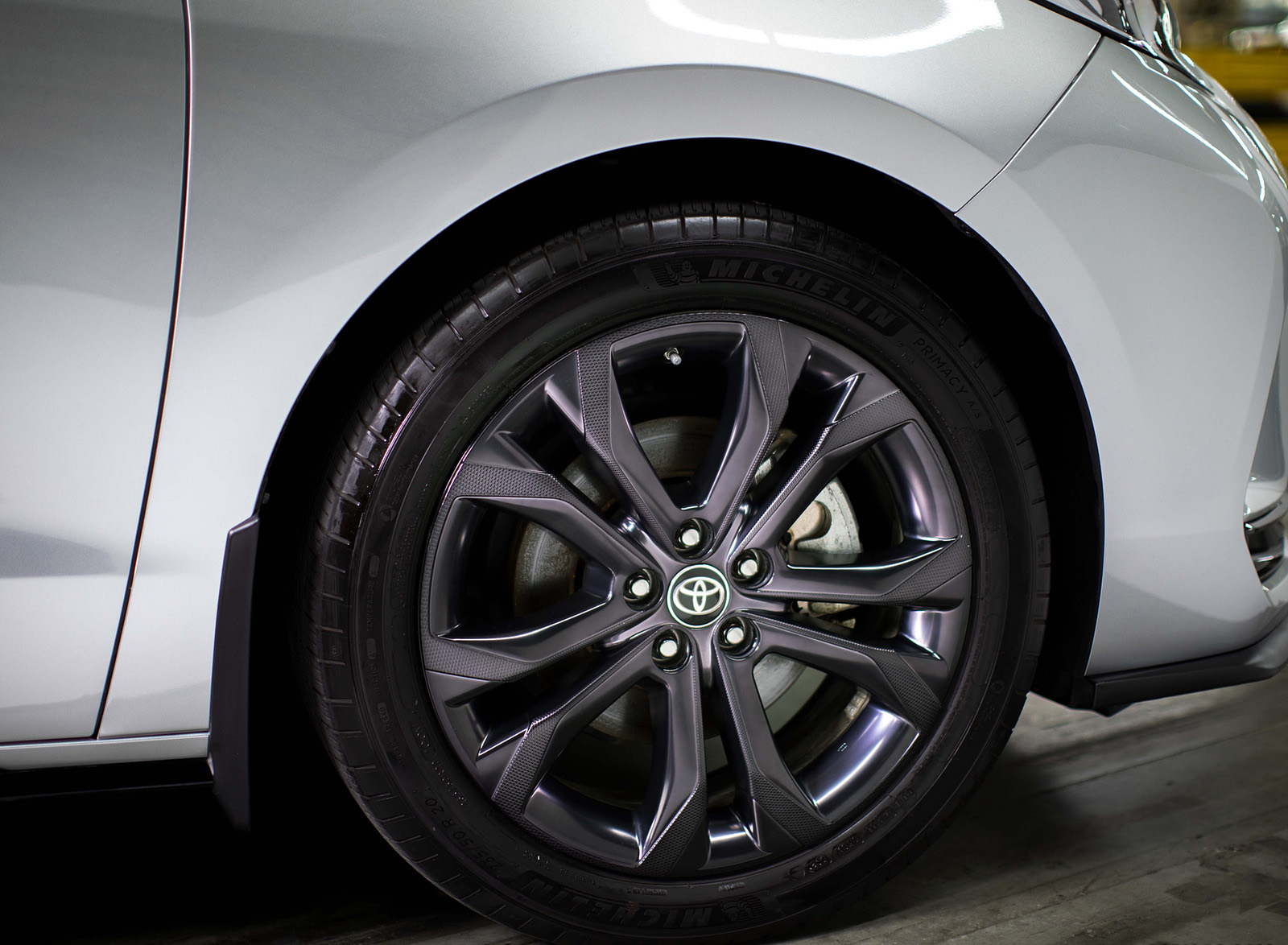 2023 Toyota Sienna 25th Anniversary Wheel Wallpapers (9)