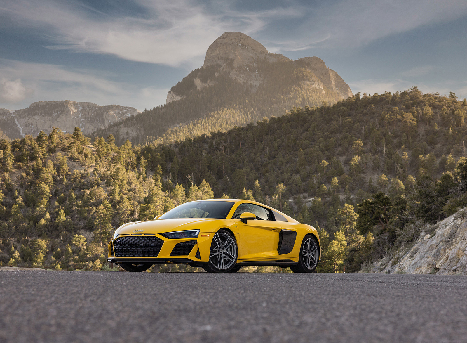 2022 Audi R8 Coupe (US-Spec) Front Three-Quarter Wallpapers (7)