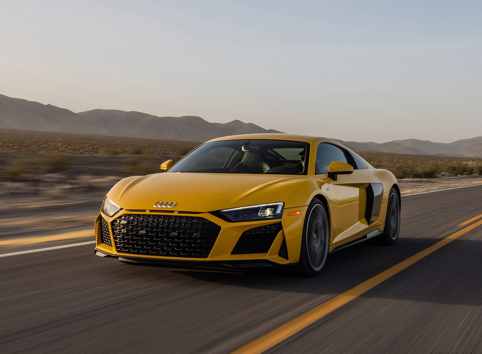 2022 Audi R8 Coupe (US-Spec) Front Three-Quarter Wallpapers (1)